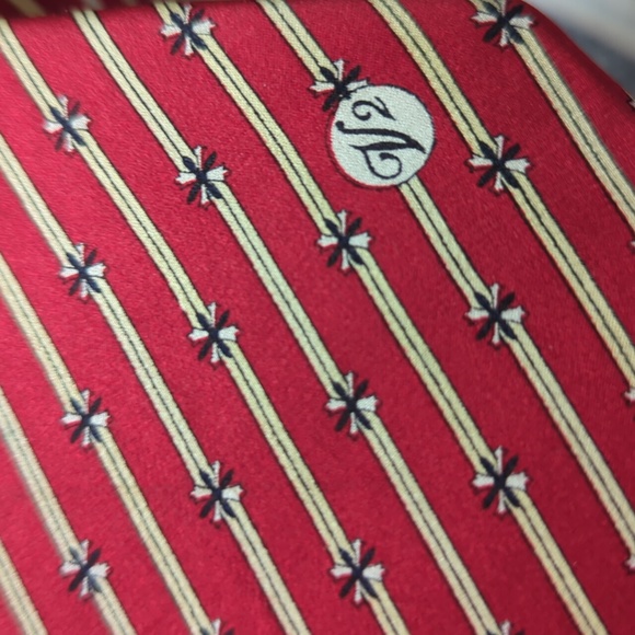 V2 Vintage Versace Classic Men's Tie - Picture 5 of 5